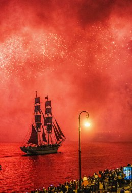Festival kırmızı örtü, St Petersburg (Rusya)