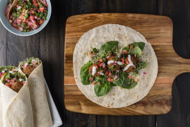 Vegan Falafel film Salsa ile