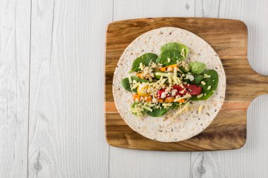 Izgara sebze tamamladı