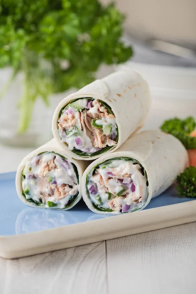 Tuna wraps with cucumber onion and mayonnaise — Stock Photo, Image