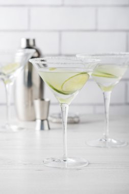 Taze ev yapımı Margarita kokteyl