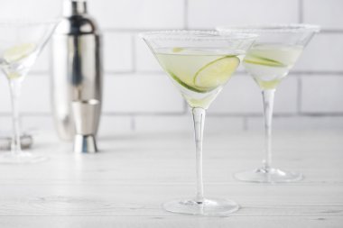 Taze ev yapımı Margarita kokteyl