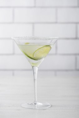 Taze ev yapımı Margarita kokteyl