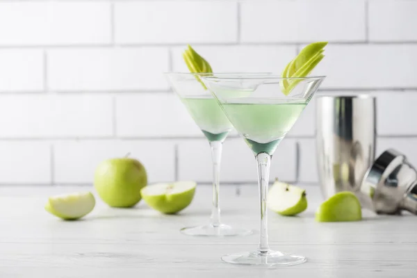 Fresh home made Apple Martini cocktails — Stock Photo, Image