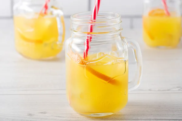 Fresh home made orange screwdriver cocktails — Stock Photo, Image