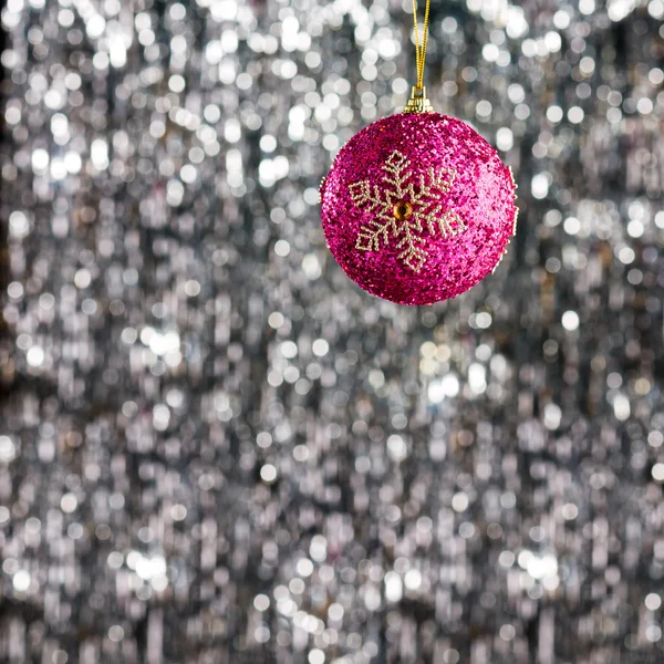 Christbaumschmuck in rosa — Stockfoto