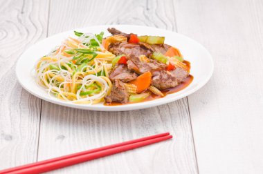 Kanton Beef noodle ile