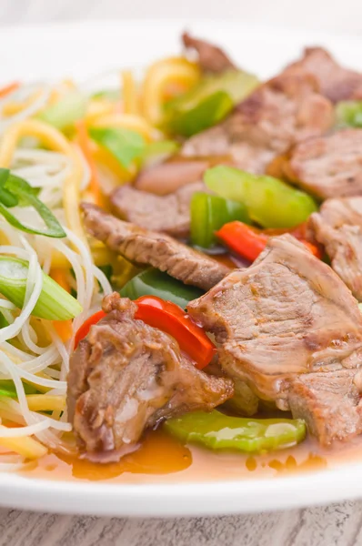 Mongolian Noodles with Beef — Stock Photo, Image