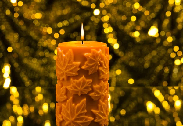 橙色蜡烛在秋天圣诞节设置 — 图库照片