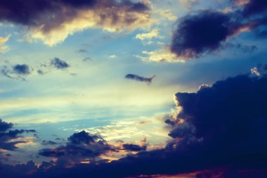 Manzaralı gökyüzü bulutu uçak gibi