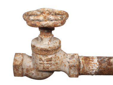 Eski paslı su dokunun üzerinde izole beyaz arka plan.