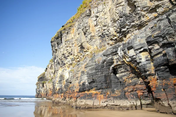 Талль скелі Ballybunion на диких Північноатлантичного шляху — стокове фото