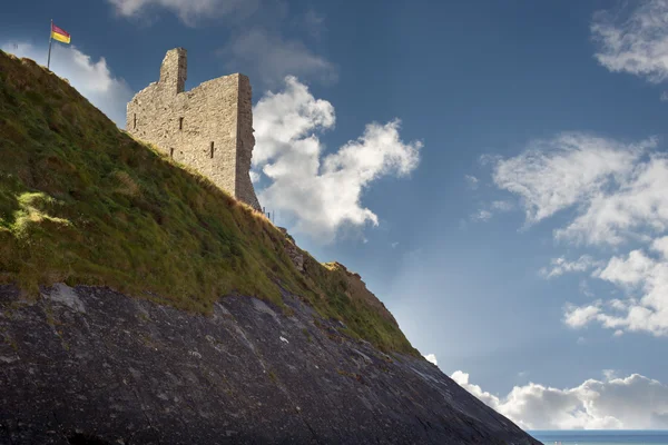 Ballybunion slott på klippa ansikte — Stockfoto