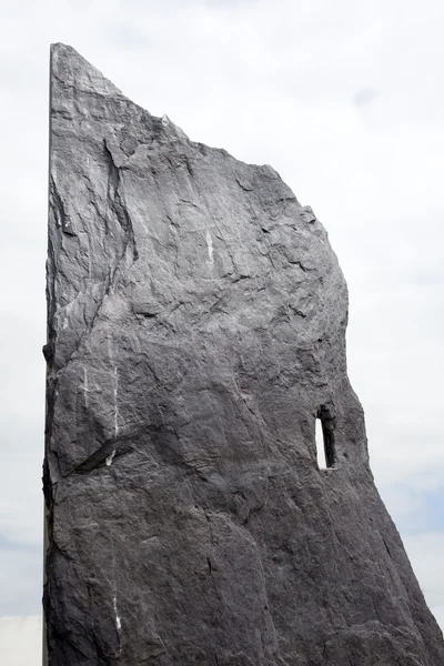 Scharfer Felskopfstein — Stockfoto