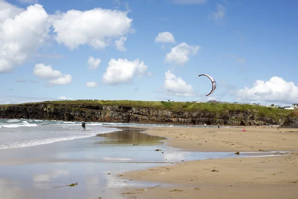 Lone kite surfer redo — Stockfoto