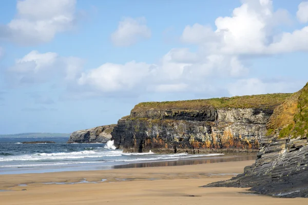 Belles vagues pause sur la plage — Photo