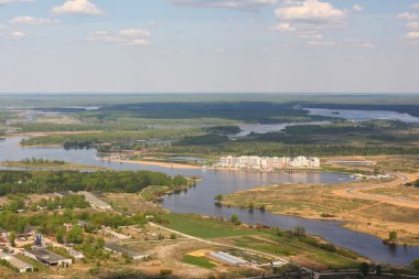 Havadan izleme - otel nehir kıyısında