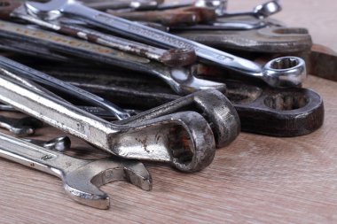 Eski araçlar. Somun anahtarları