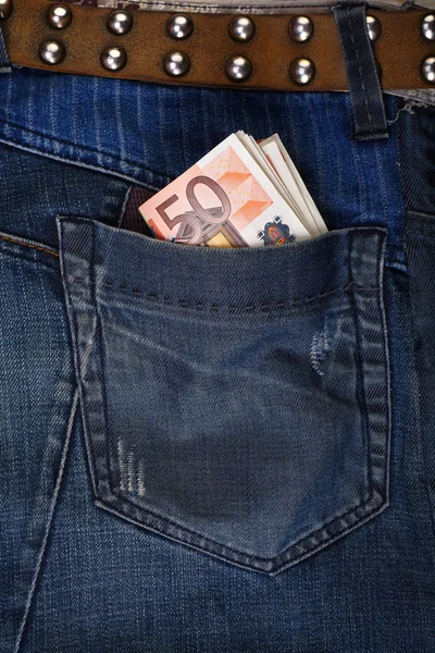 Jeanstasche mit Euros — Stockfoto