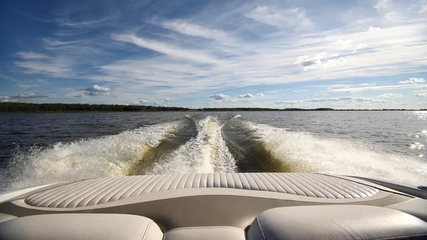 Rastros desde el barco — Foto de Stock