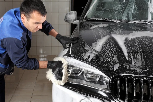 Service de voiture. Lavage de la voiture grande éponge — Photo