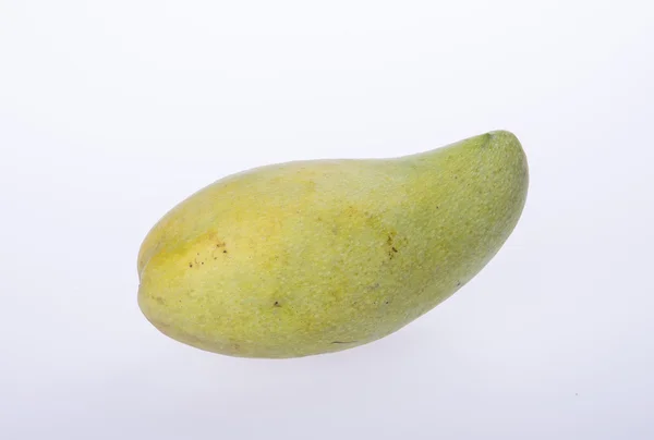Манго або зелений жовтий манго на фоні . — стокове фото
