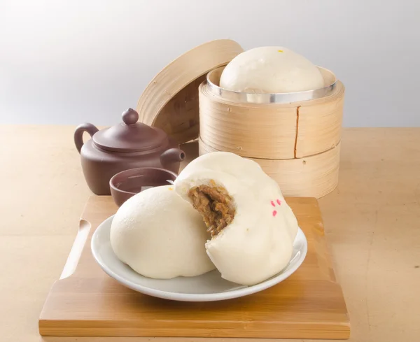 Pao and chinese tea on a background. — Stock Photo, Image