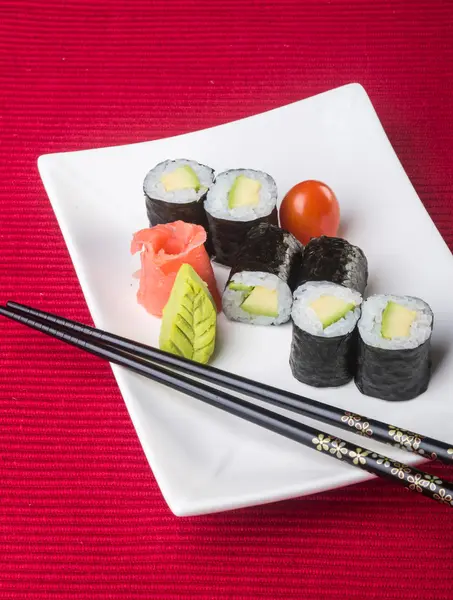 Japanse keuken. sushi op de achtergrond — Stockfoto