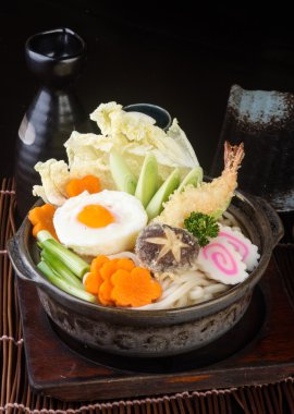 Japon mutfağı. Udon arka planda