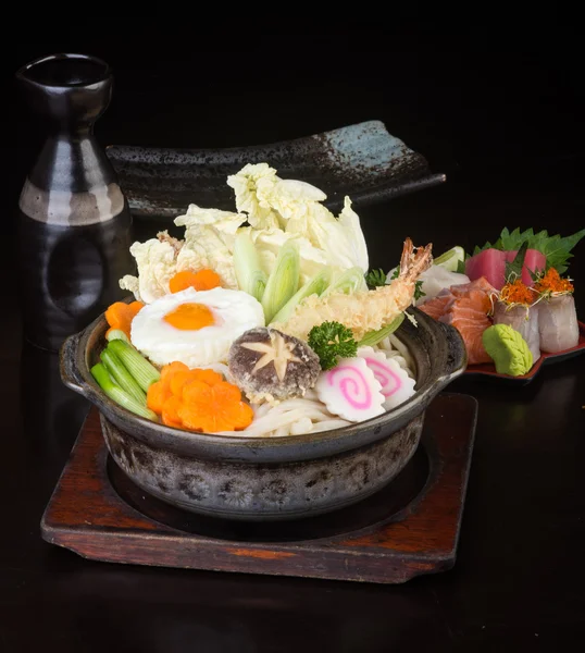 Cozinha japonesa. udon em segundo plano — Fotografia de Stock