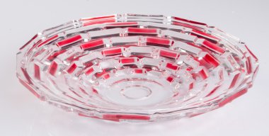 kristal cam kase bir arka plan üzerinde.