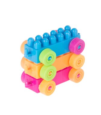 Oyuncak. Oyuncak blok araba. Oyuncak blok araba arka planda