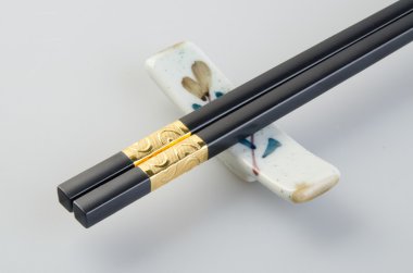 arka planda yemek çubukları. arka planda chopsticks