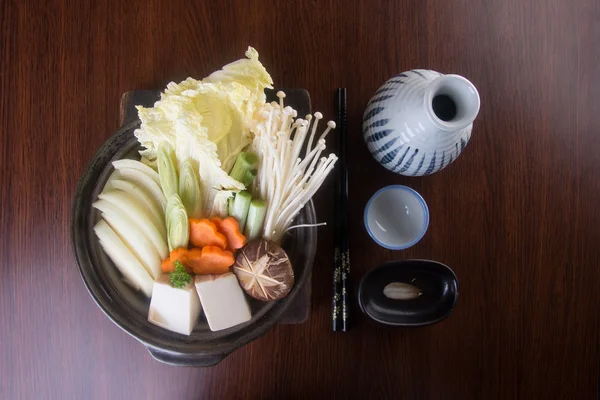 Japansk mat. grönsaksgryta i bakgrunden — Stockfoto