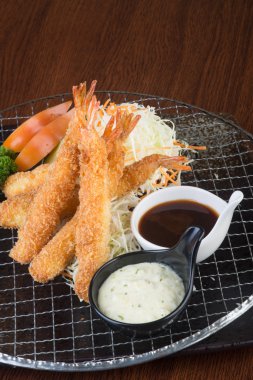 Japon mutfağı. arka planda tempura karides