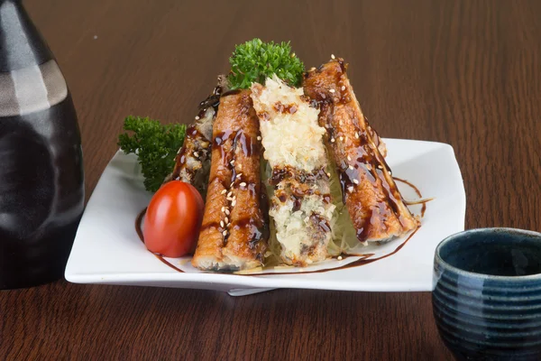 Japanse keuken. Unagi of paling op de achtergrond — Stockfoto