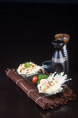 Japon mutfağı. arka planda kabuk balık ızgara