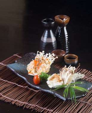 Japon mutfağı. arka planda kabuk balık ızgara