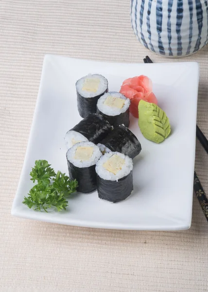 Japonská kuchyně. sushi na pozadí — Stock fotografie