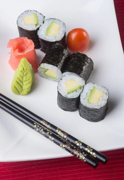 Japansk mat. sushi på bakgrunden — Stockfoto