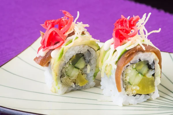 Cocina japonesa. sushi en el fondo — Foto de Stock