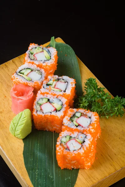 Masakan Jepang. sushi di latar belakang — Stok Foto