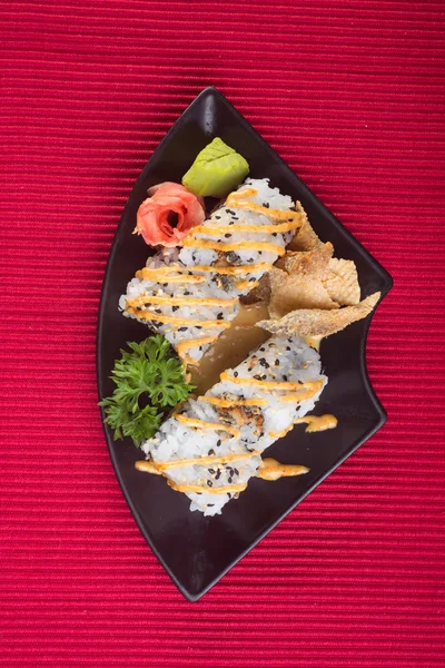 Cucina giapponese. sushi sullo sfondo — Foto Stock