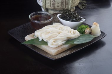Japon mutfağı. Udon arka planda