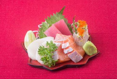 Japon mutfağı. sashimi arka planda