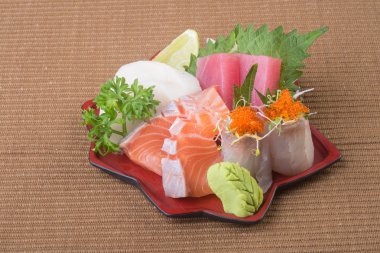 Japon mutfağı. sashimi arka planda