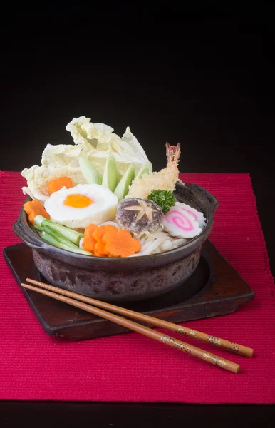 Japanse keuken. Udon op de achtergrond — Stockfoto