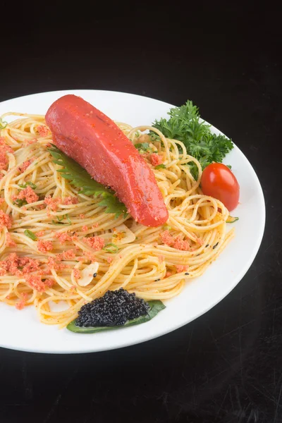 Cucina giapponese. spaghetti sullo sfondo — Foto Stock