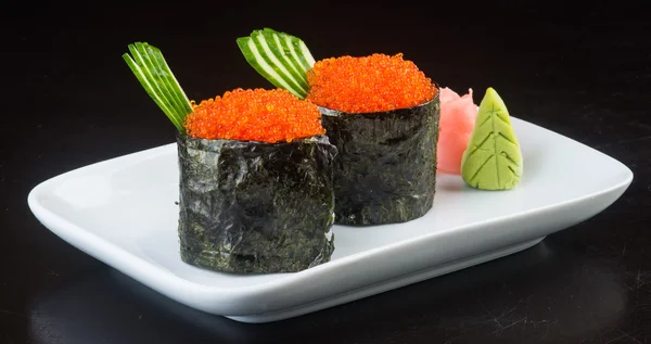 Japanse keuken. sushi op de achtergrond — Stockfoto