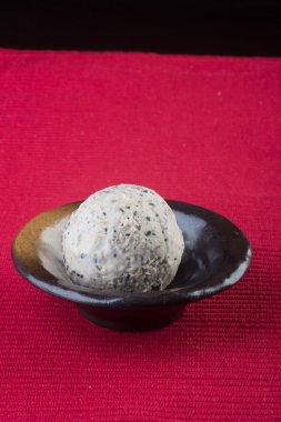 dondurma. dondurma kaşık arka plan üzerinde